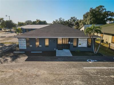 2080 Collier Avenue, Fort Myers, Flórida 33901, Estados Unidos