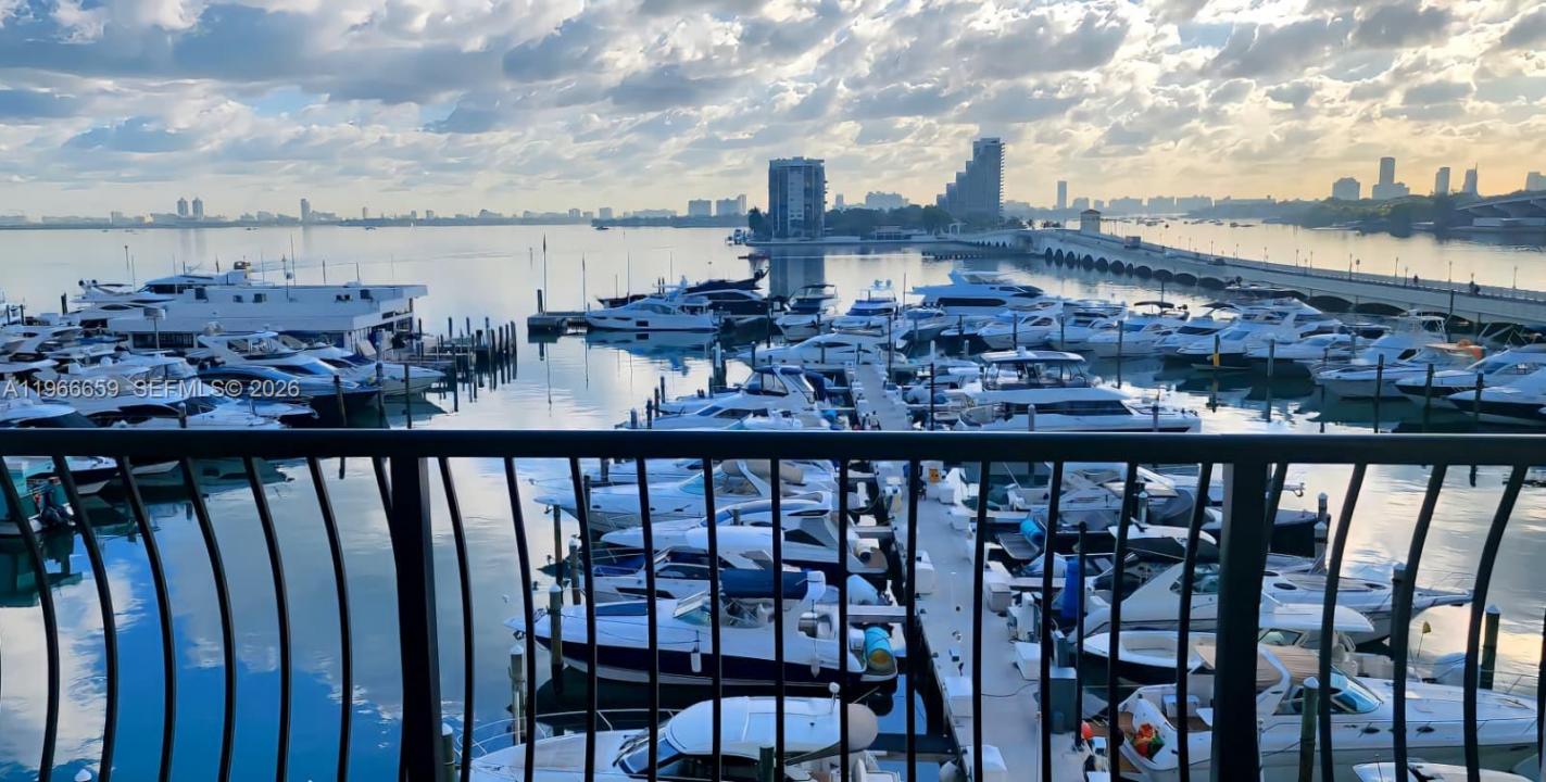555 NE 15th St 516, Miami, Floride 33132, États-Unis