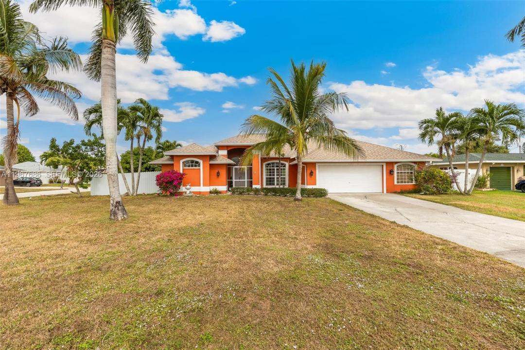 1203 SE 27th ST, Cape Coral, פלורידה 33904, ארצות הברית של אמריקה