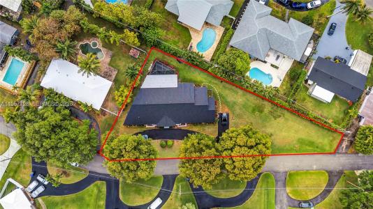 3211 Calle Largo Dr, Hollywood, Florida 33021, USA