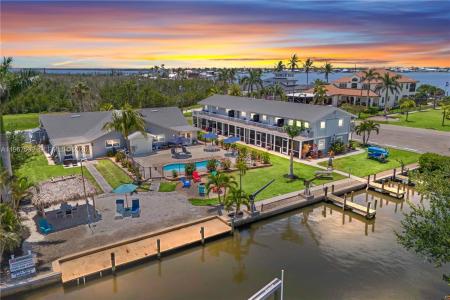 Matlacha, Florida 33993, USA