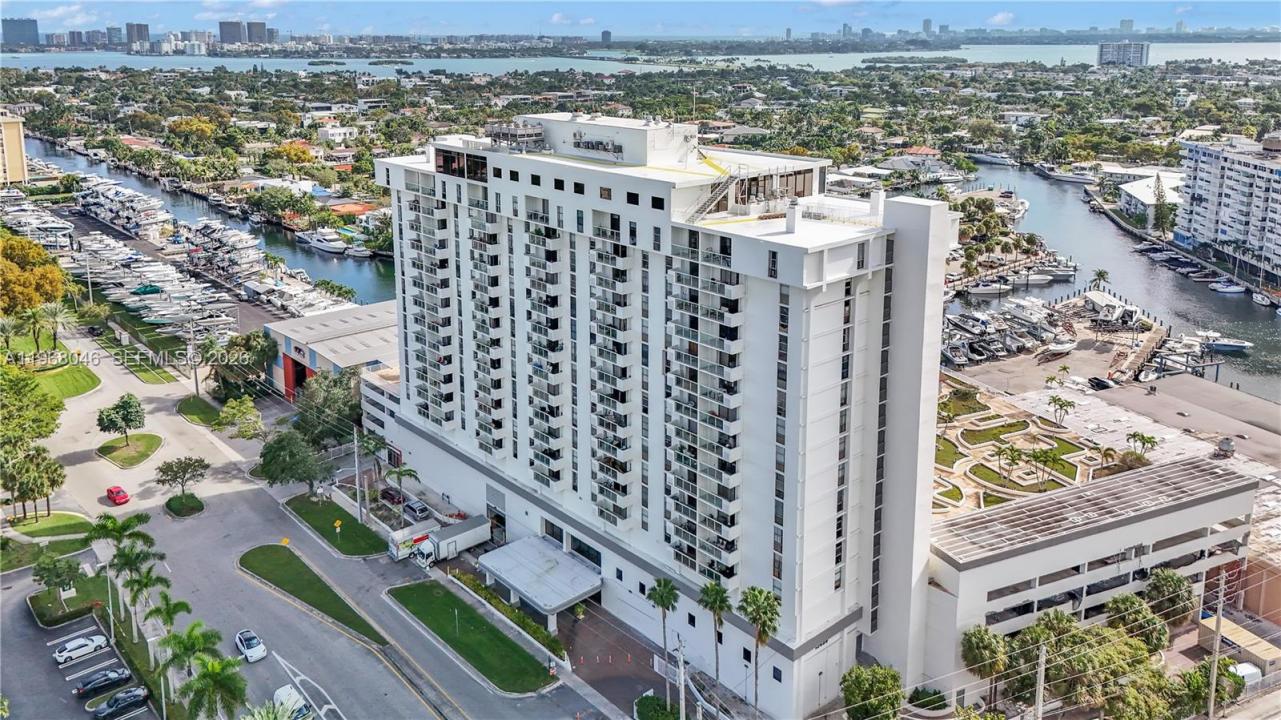 13499 Biscayne Blvd CUT2, North Miami, Florida 33181, Stati Uniti
