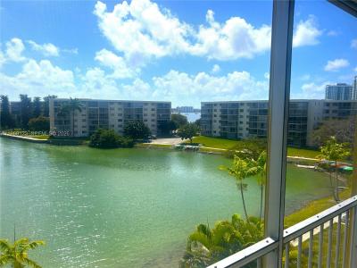 2851 Leonard Dr J502, Aventura, Florida 33160, USA