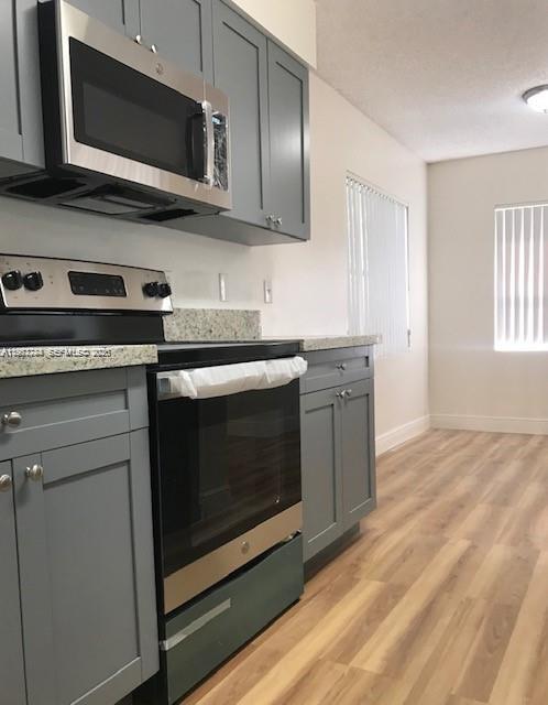 9999 Summerbreeze Dr 414, Sunrise, Floryda 33322, USA