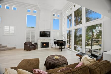 Point Marina Drive, Canyon Lake, California 92587, Estados Unidos