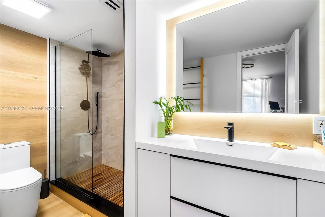 3745 NE 171st St 76, North Miami Beach, Florida 33160, Stati Uniti