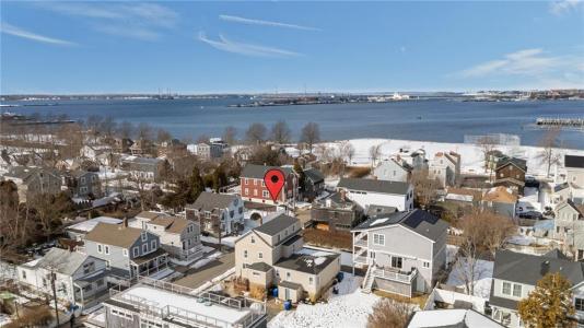 32 Houston Avenue, Newport, RI 02840, USA