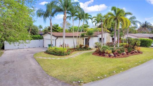 14131 SW 99th Ave, Miami, Florida 33176, USA