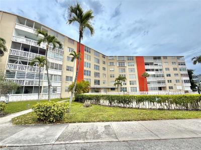 1475 NE 125th Ter 301A, North Miami, Florida 33161, USA