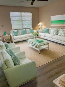 235 E Burgundy  E 235, Delray Beach, Florida 33484, USA