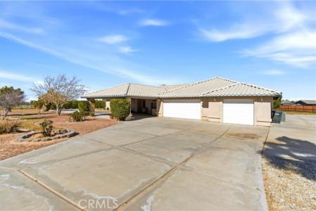 Smoke Tree, Phelan, Californie 92371, États-Unis