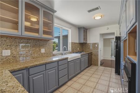 Buffalo, Van Nuys, California 91401, Stati Uniti