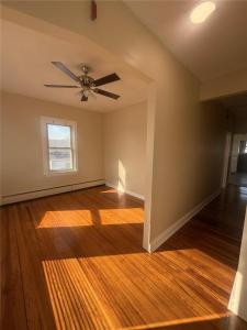 212 East Street, Pawtucket, רוד איילנד 02860, ארצות הברית של אמריקה 