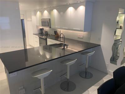 2326 S Cypress Bend Dr 221, Pompano Beach, Florida 33069, USA