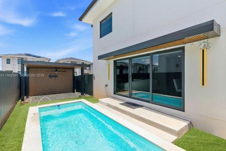 1396 NW 3rd St, Florida City, Florida 33034, USA