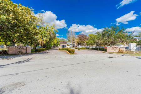 8501 NW 8th St 110, Miami, Florida 33126, USA