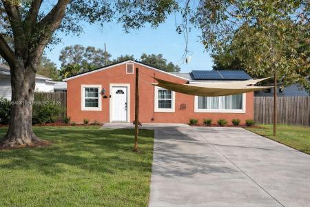5613 N 19th Ave S, Florida 33707, USA