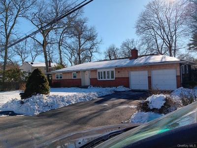 150 Albany Avenue, West Babylon, New York 11704, HOA KỲ