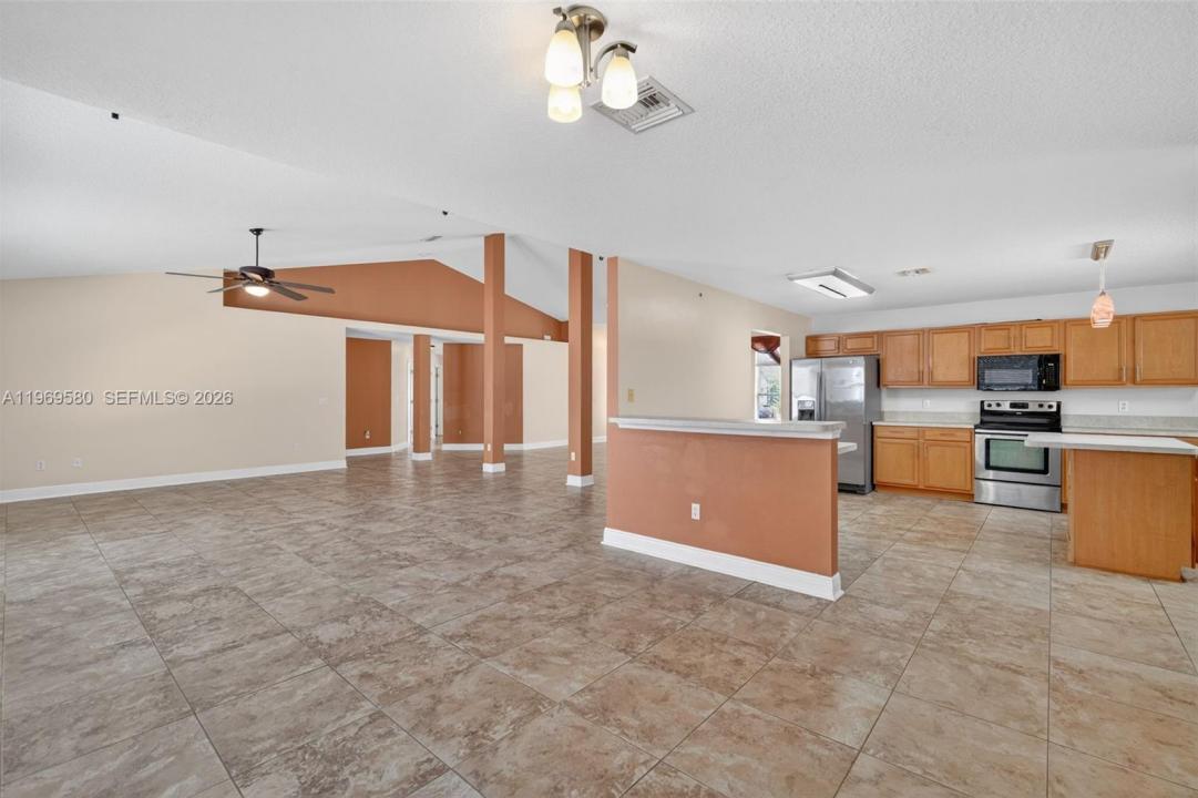 6762 NW Daffodil Ln, Port St. Lucie, Floride 34983, États-Unis
