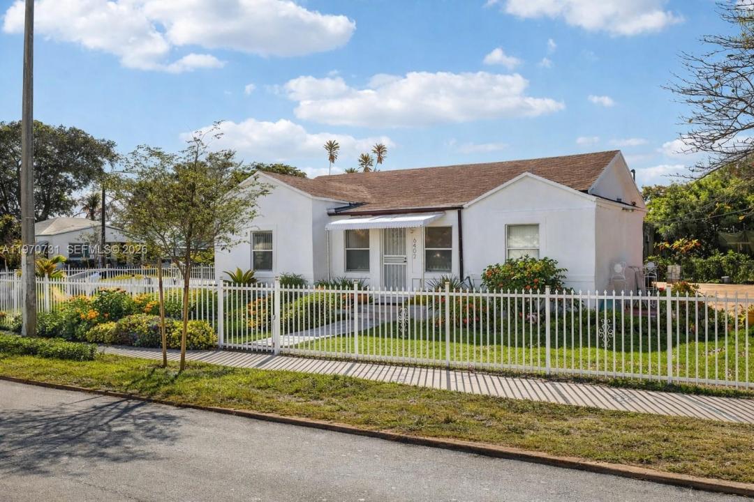 6402 NW 8th Ave, Miami, Florida 33150, USA