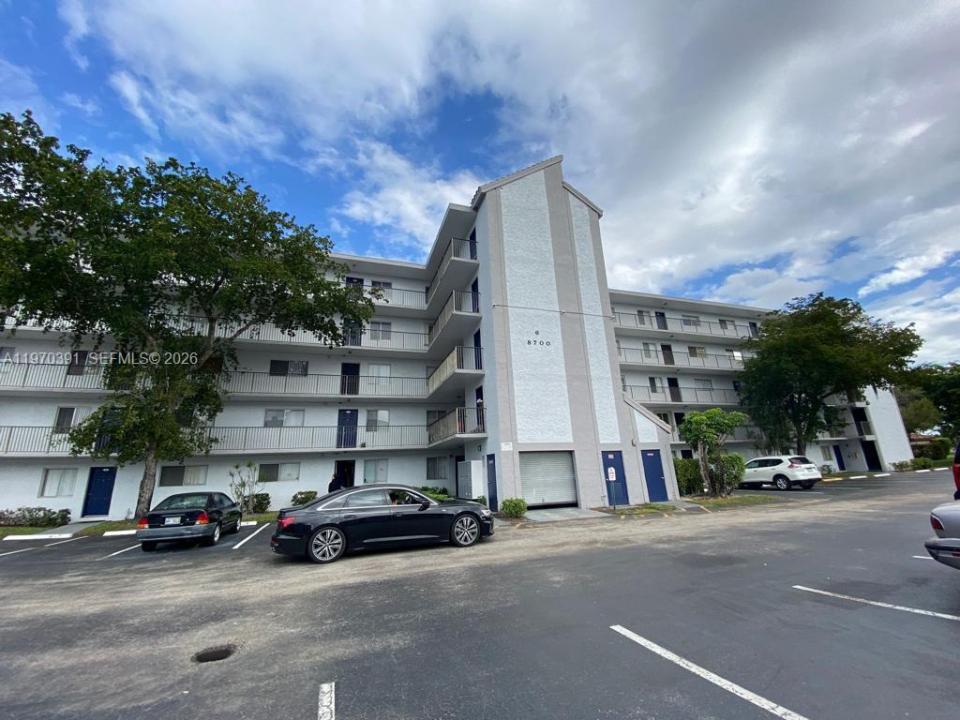 8700 N Sherman Cir 305, Miramar, فلوريدا 33025, الولايات المتحدة