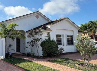 14642 SW 50th Ter, Miami, Florida 33175, USA
