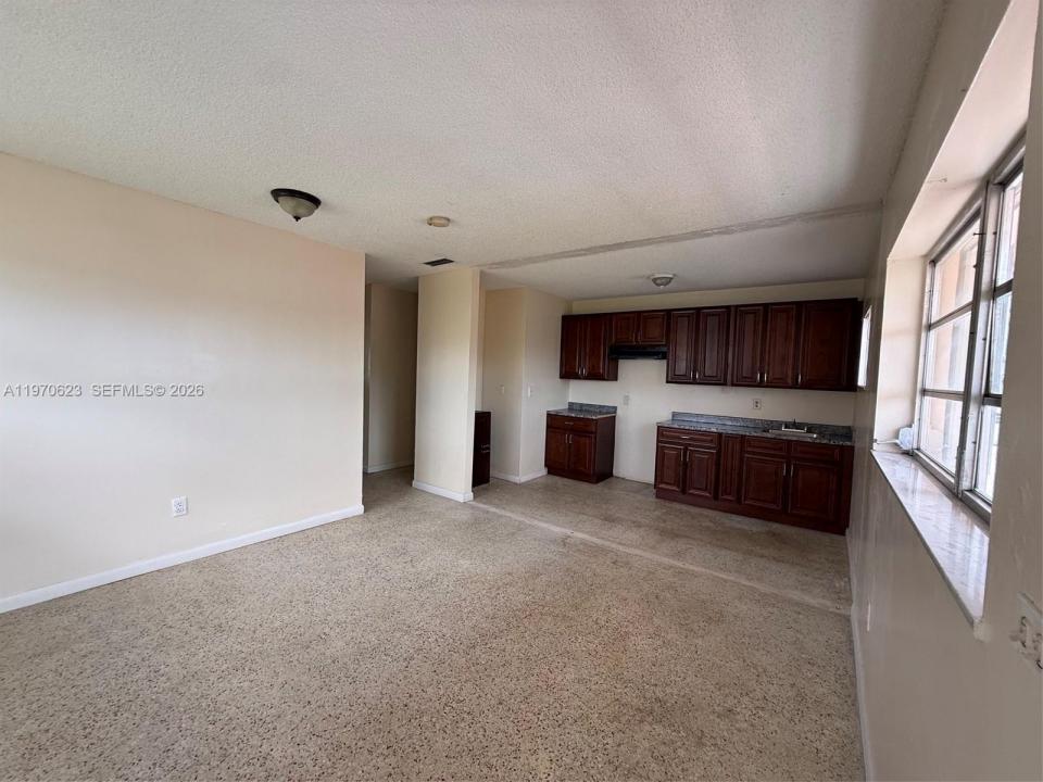 Hialeah, Florida 33010, USA