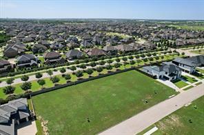 1208 Knoll Crest Drive, Mansfield, Texas 76063, USA