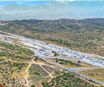 Mariposa, Oak Hills, Californie 92344, États-Unis