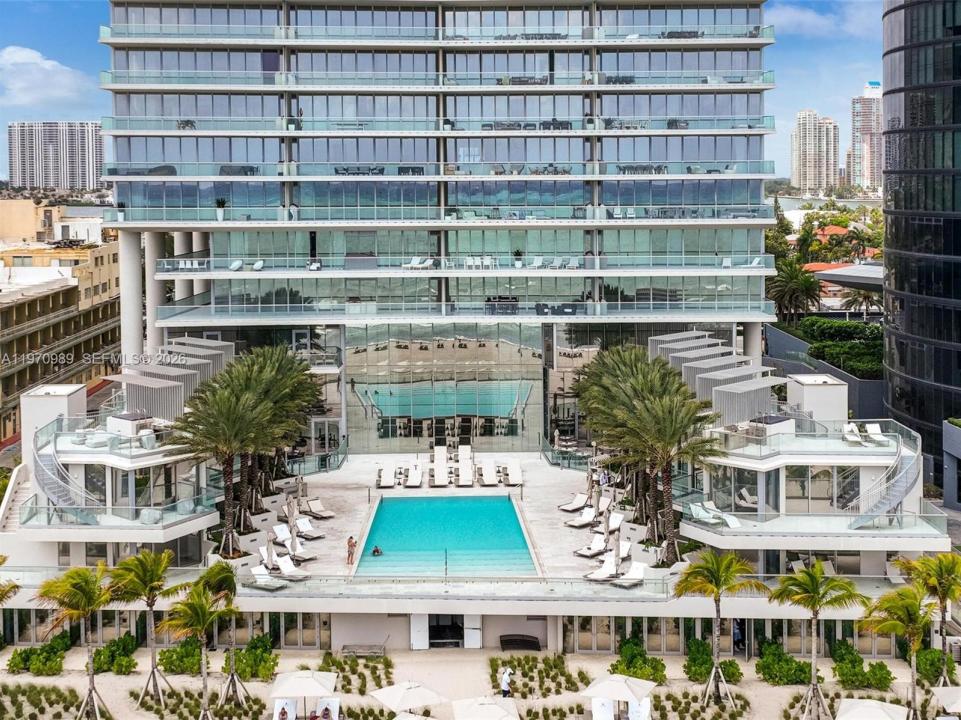 18501 Collins Ave 2003, Sunny Isles Beach, فلوريدا 33160, الولايات المتحدة