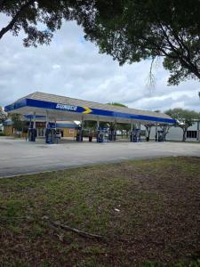 1009 N State Road 7, Royal Palm Beach, Florida 33411