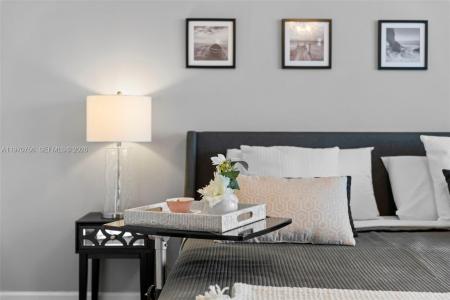 18100 N Bay Rd 308, Sunny Isles Beach, Florida 33160, USA