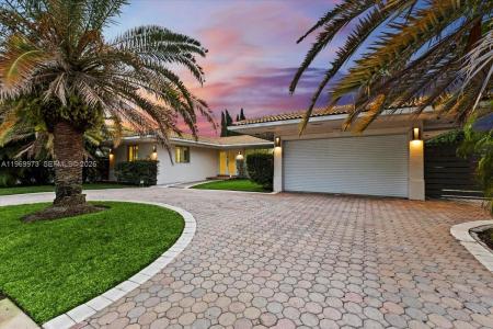 12930 Oleander Rd, North Miami, Florida 33181, USA