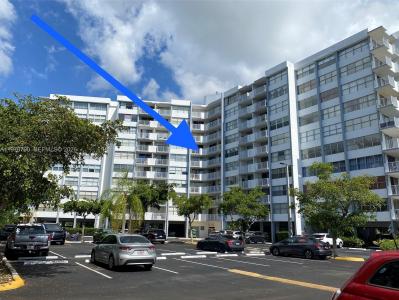 1300 NE Miami Gardens Dr 701E, Miami, Florida 33179, USA