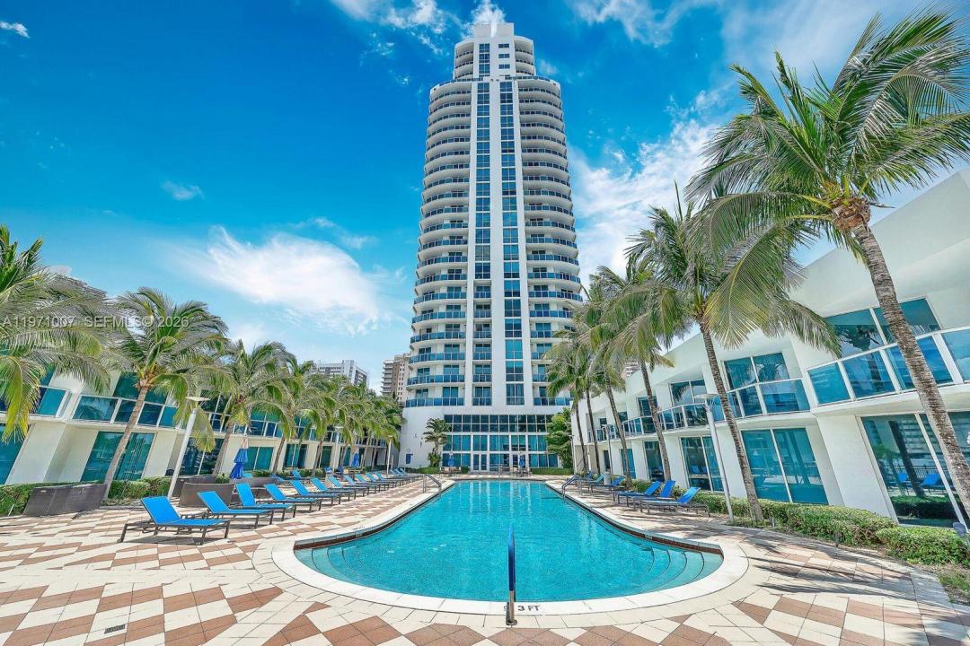 1945 S Ocean Dr 2209, Hallandale Beach, Florida 33009, USA