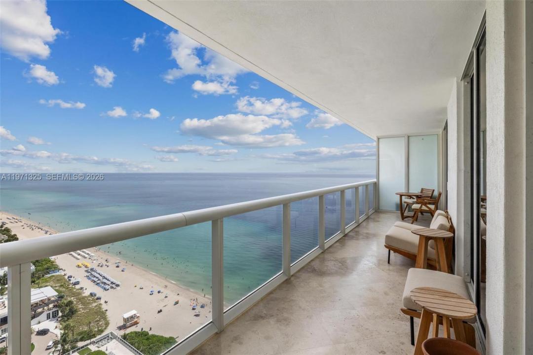 1830 S OCEAN DR 2811, Hallandale Beach, Florida 33009, USA