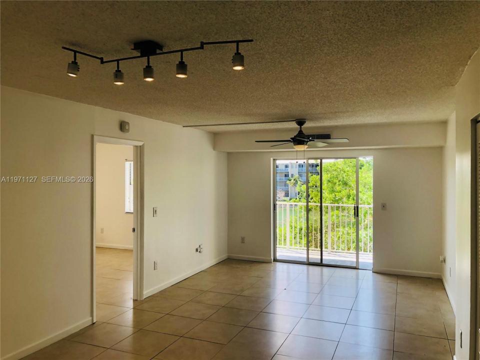 8260 SW 210th St 210, Cutler Bay, 플로리다 33189, 미국