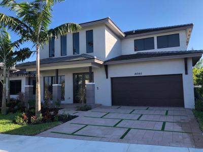 16045 NW 87th Ct, Miami Lakes, Florida 33018