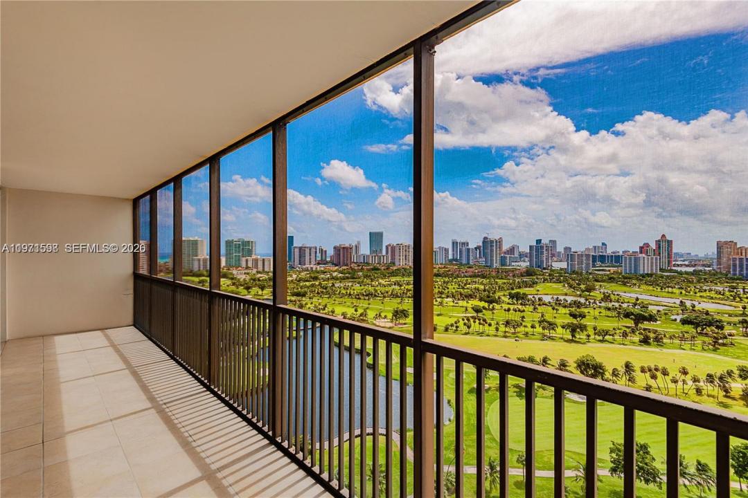 20379 W Country Club Dr 2336, Aventura, Floride 33180, États-Unis