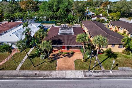 8640 NE 2nd Ave, El Portal, Florida 33138, Stati Uniti