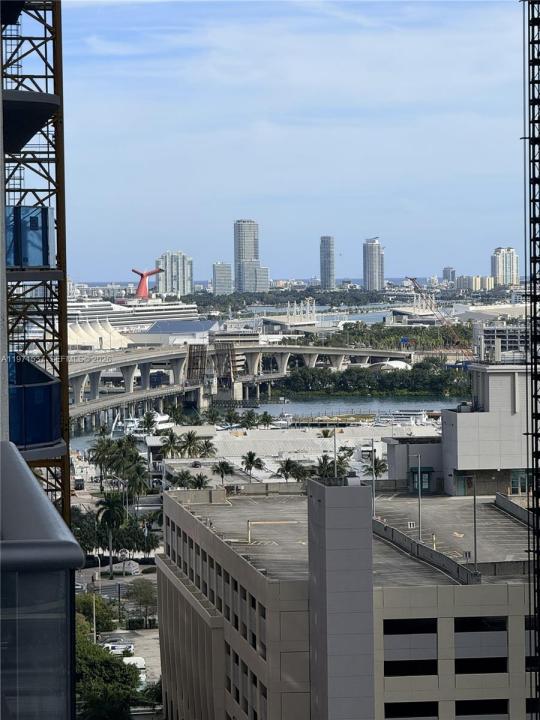 11 NE 6th 1905, Miami, Flórida 33132, Estados Unidos