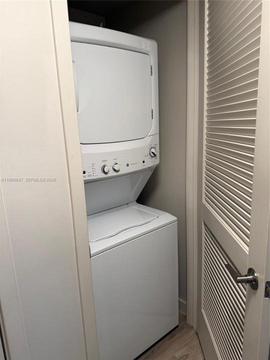 437 SW 4th Avenue 517, Fort Lauderdale, Floride 33315, États-Unis