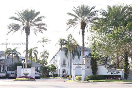 721 SW 148th Ave 305, Sunrise, Florida 33325, USA