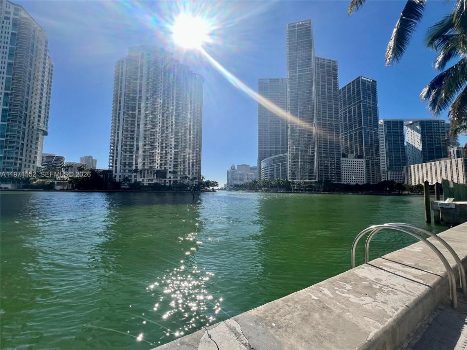 300 S Biscayne Blvd PH-3907, Miami, Florida 33131, Stati Uniti