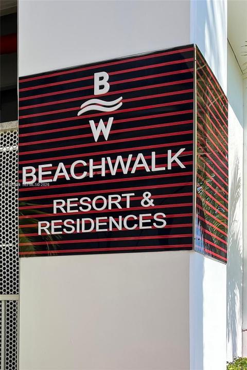 2602 E Hallandale Beach Blvd R2304, Hallandale Beach, Florida 33009, Stati Uniti