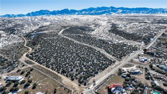 Mesquite Street, Phelan, California 92371, Stati Uniti