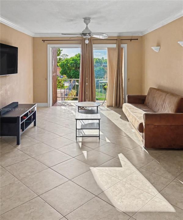 9417 SW 76th St X36, Miami, Floride 33173, États-Unis