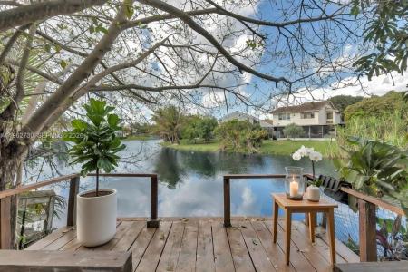 4011 SW 82nd Ter, Davie, Florida 33328, USA