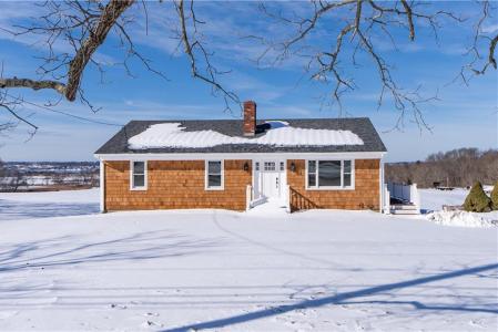 3211 Main Road, Tiverton, RI 02878, USA