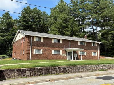 92 Dean Avenue, Smithfield, RI 02917, USA